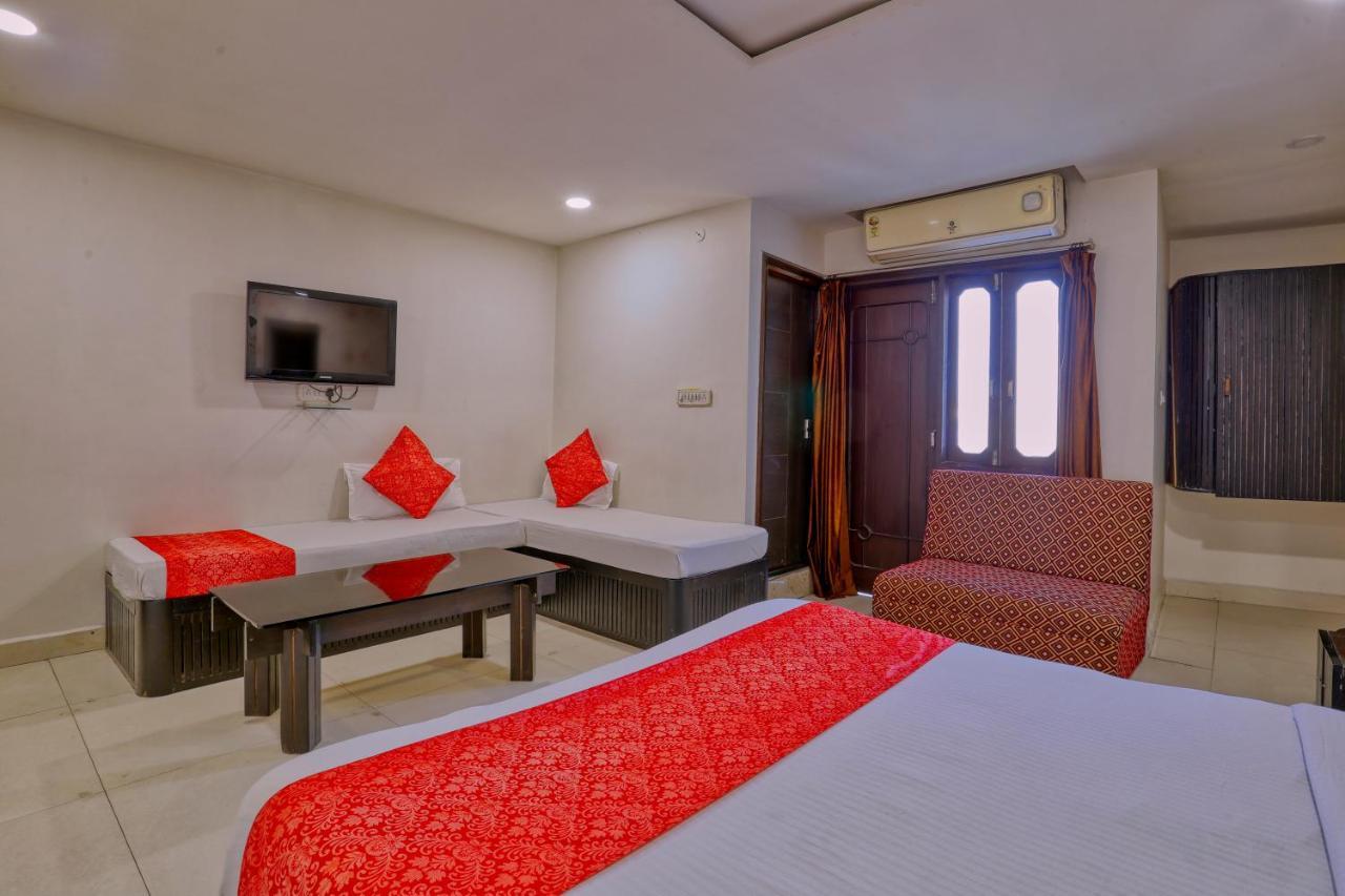 Hotel Galaxy Indore Exterior photo