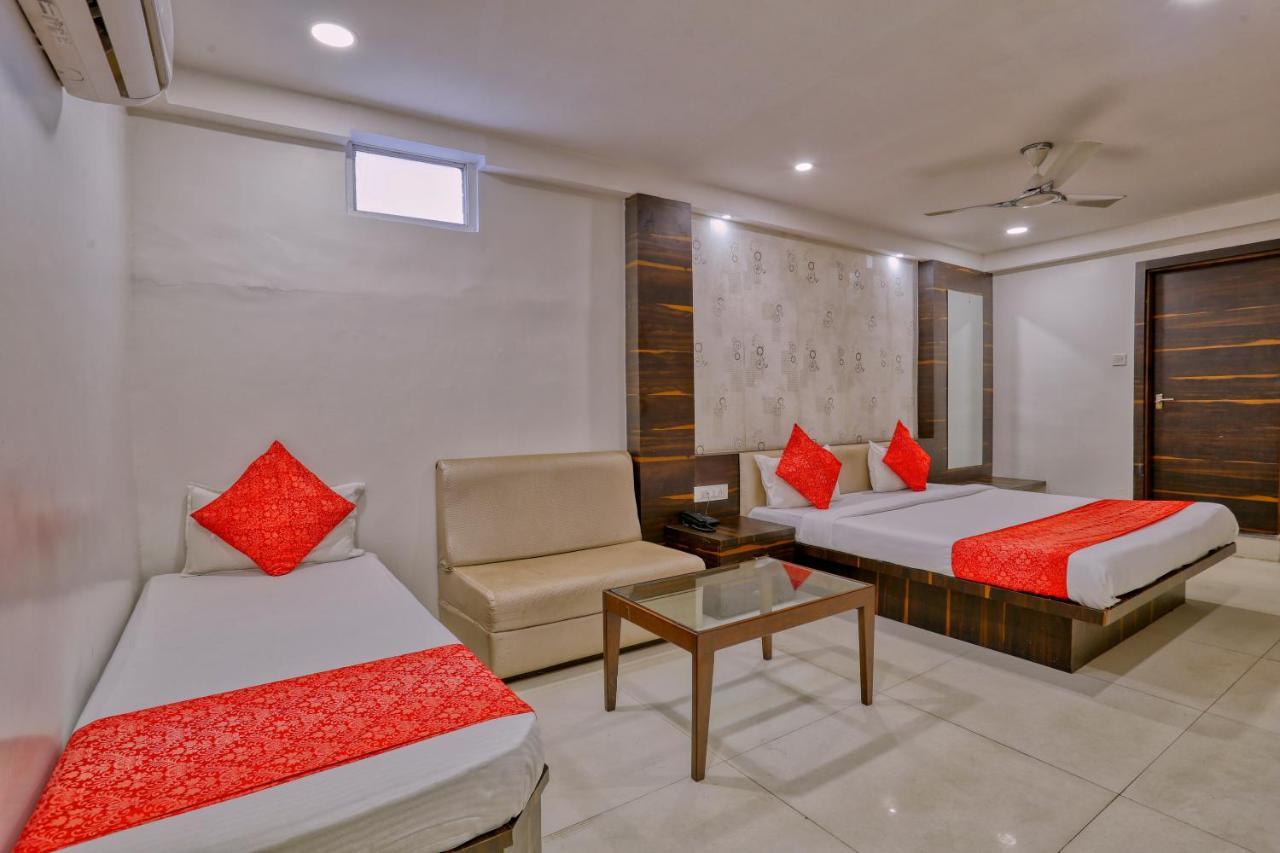 Hotel Galaxy Indore Exterior photo