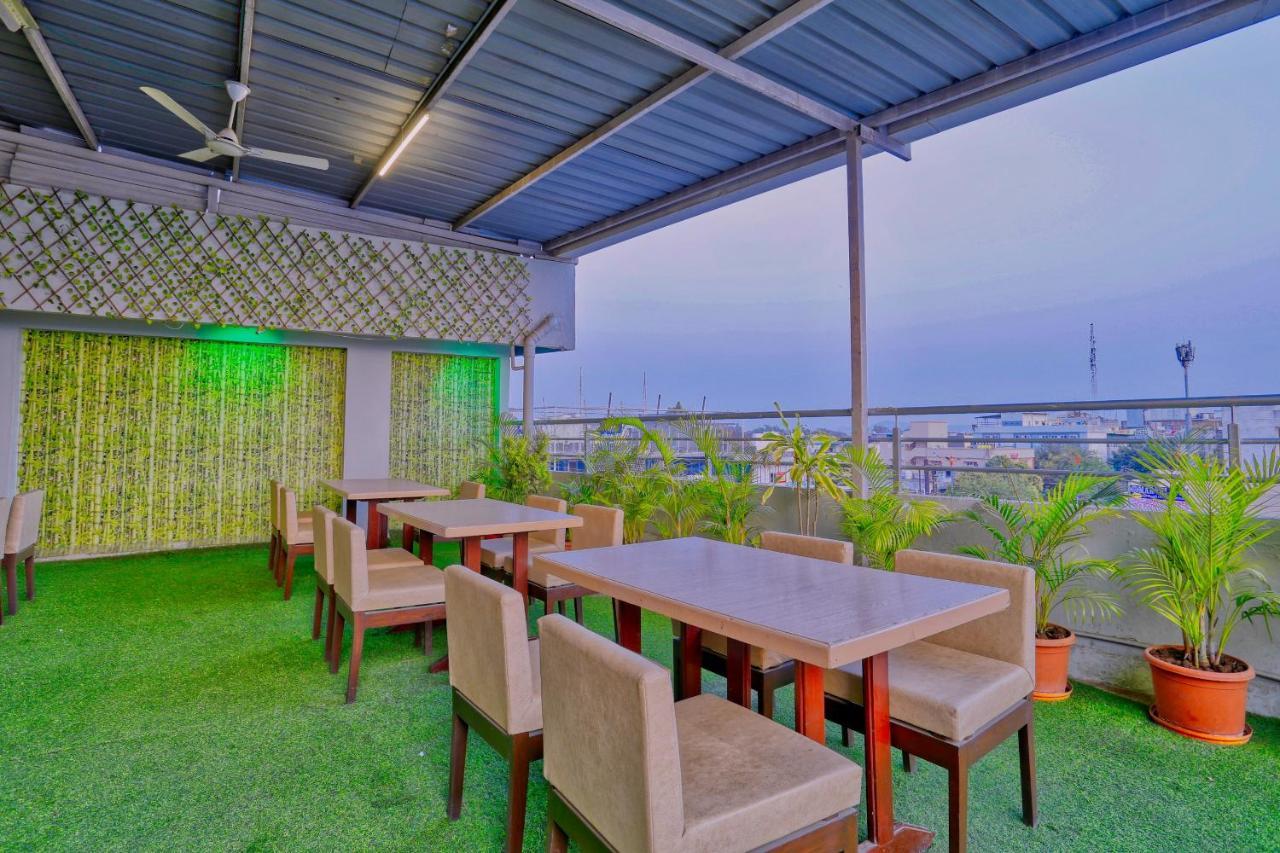 Hotel Galaxy Indore Exterior photo